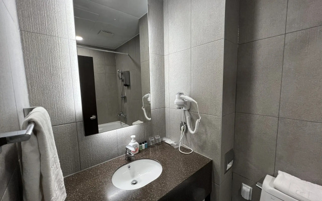 Riviera Incheon Airport Hotel