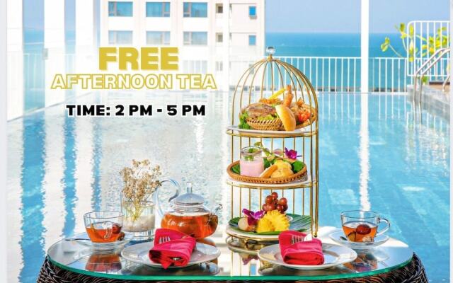 Golden Lotus Luxury Hotel Da Nang