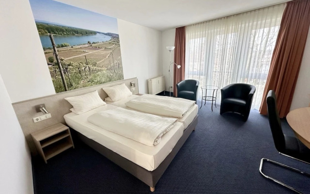 Asgard Hotel