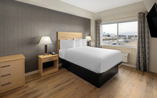 Baymont By Wyndham West Edmonton