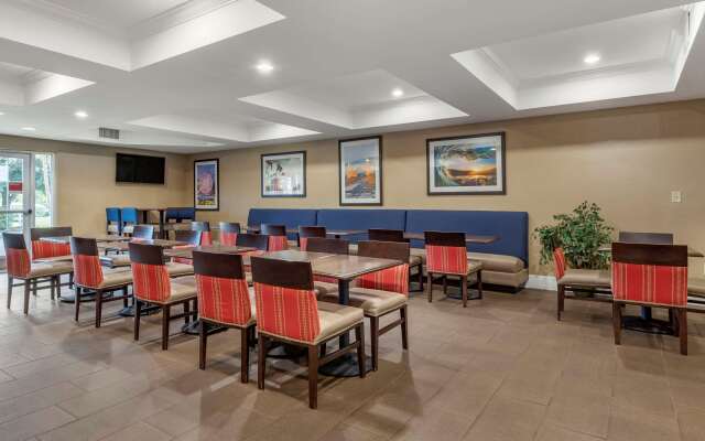 Comfort Suites Myrtle Beach Central