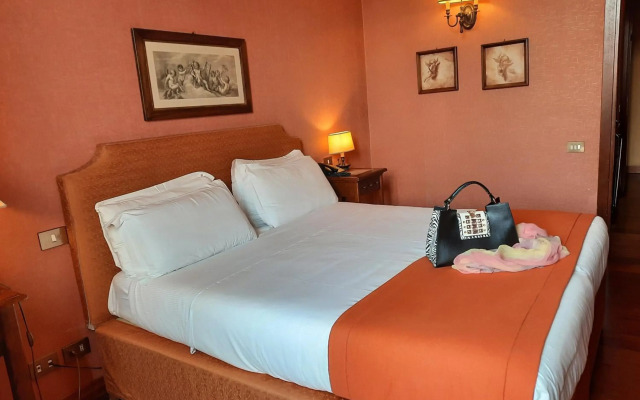 Domus Livia Luxury Suites