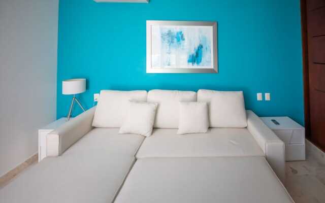 New Apartment Private Pool and Terrace