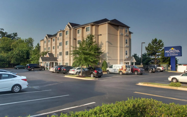 Microtel Inn & Suites by Wyndham Tuscaloosa Near University
