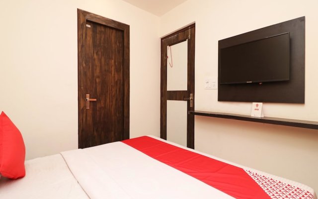OYO 14801 Hotel Ganges Glory
