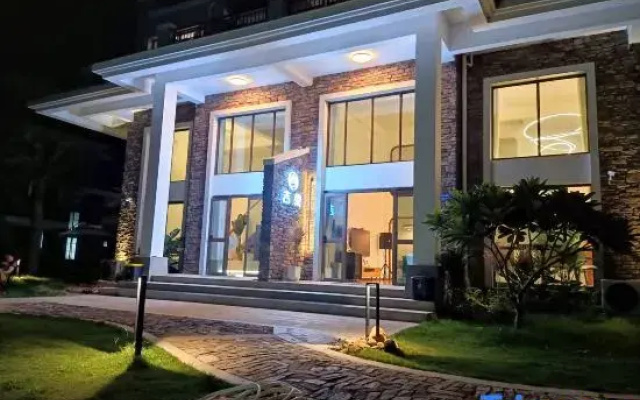 Dongshan Jiguo Villa (Jinluan Bay Scenic Area)