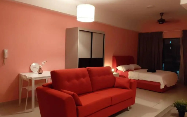 HA213-Pool view Studio unit-Hyve-Cyberjaya- Free WiFi - Free parking-Netflix