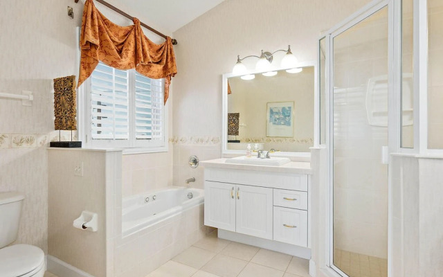 Tuscan Sun by Teeming Vacation Rentals