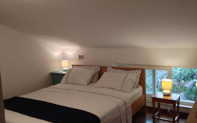 Carob Tree Apartments Klek