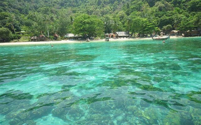 Phi Phi Rantee Beach Resort