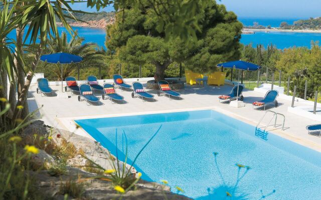 The Roc Club, A Grecotel Hotel To Live