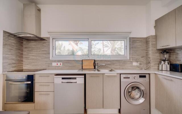 Dream 3bdr villa with private pool near the beach!
