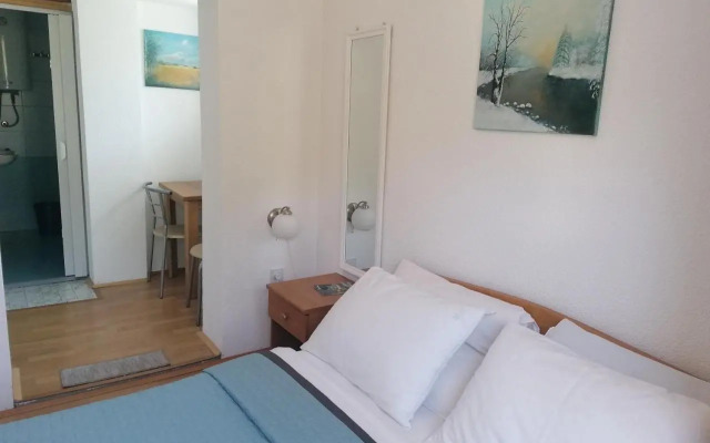 PLITVICE LAKES KONAK Daic