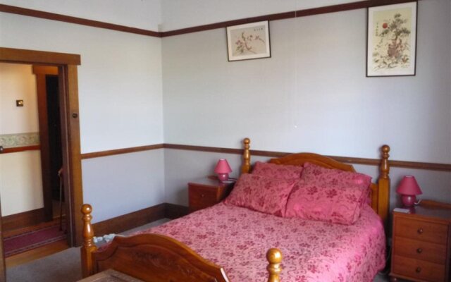 Launceston Apartments & Cottages