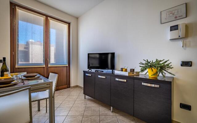 Arianna Apartment