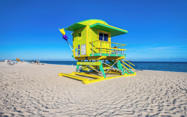The Shoreline Suites
