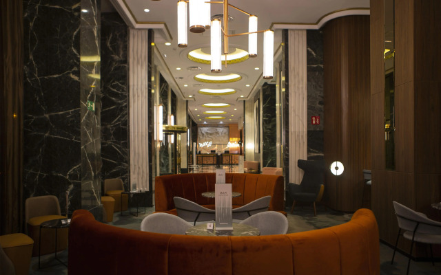 Отель Riu Plaza España