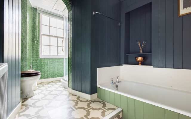 Spacious Homely Georgian Town House Central Bath