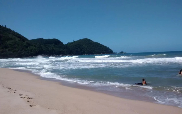 Ubatuba Surf Suites