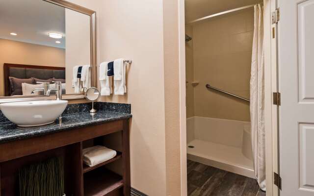Best Western Plus Avita Suites