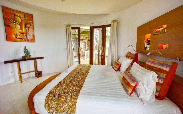 Floating Leaf Eco-Luxury Retreat