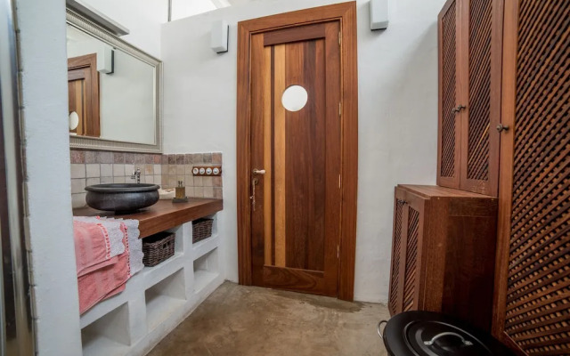 Lightbooking - Volcano & picon