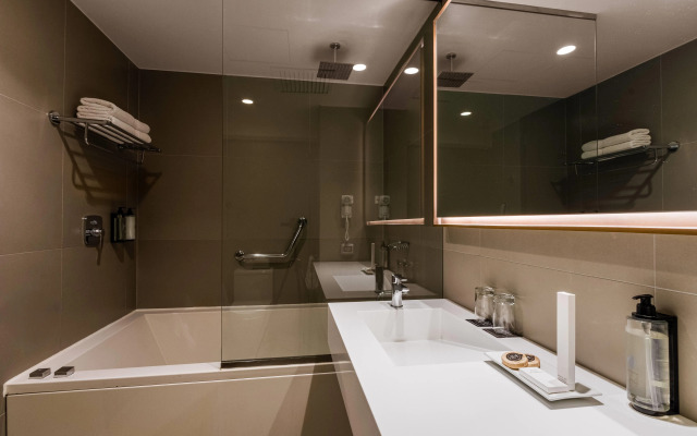 Dazzler by Wyndham Lima San Isidro