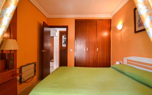 Apartment Albeniz La Pineda