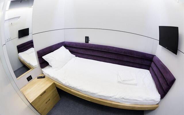 Sleepbox Hotel
