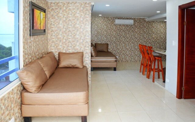 Conquistador Apartaments By SYA