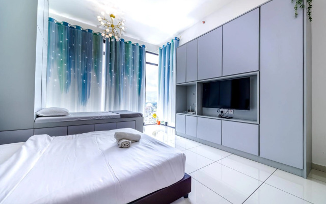 13a-Georgetown Beacon Executive Suites #Infinity Pool