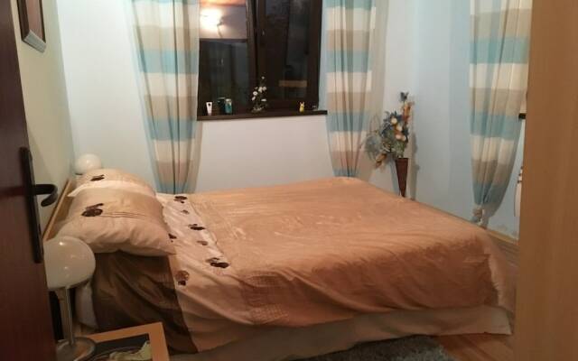 Inviting 4-bed Villa in Dolishte