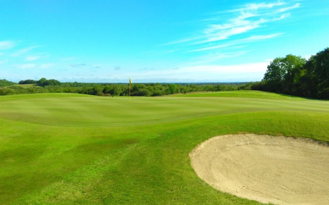 New Forest Golf Club Apartments