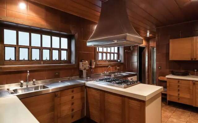 Aconchegante Mansão em Campos do Jordão