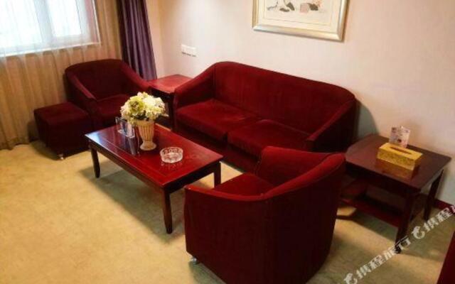 Yifeng Hotel