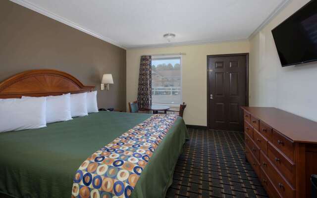 Travelodge by Wyndham Orangeburg