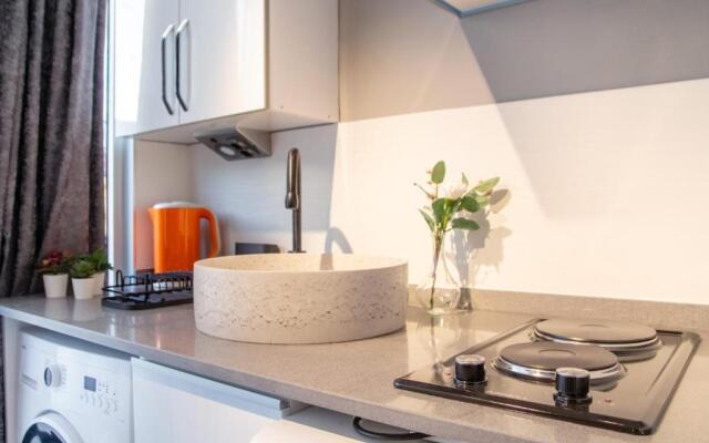 Invigorating Studio Flat Near Kordon In Alsancak
