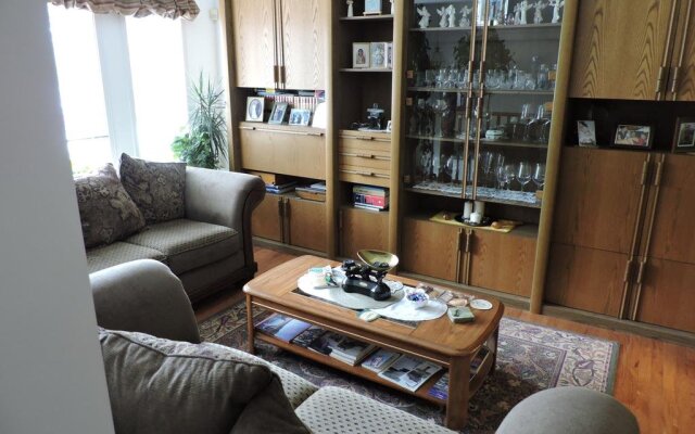 Tucked Inn the Harbour Bed & Breakfast