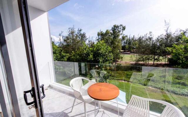 The Point Villas Resort by Danatrip