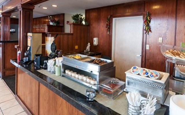 Quality Suites Albuquerque Airport