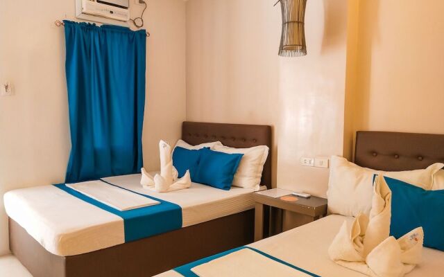 Laule'a Hostel