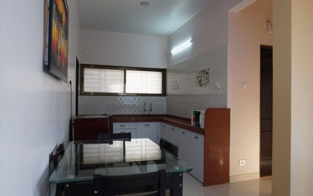 OYO 26151 House Khas Pranaam Apartment