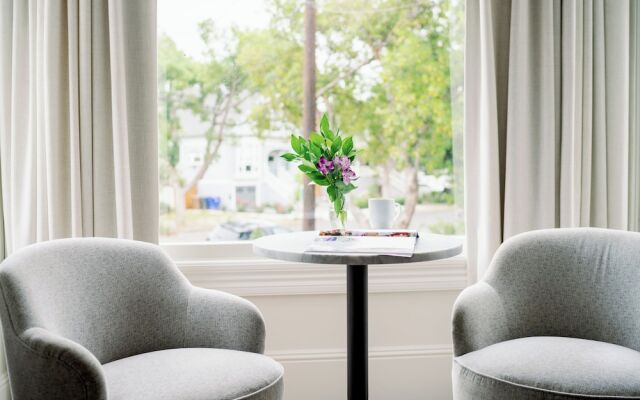 The George Luxury Boutique Inn