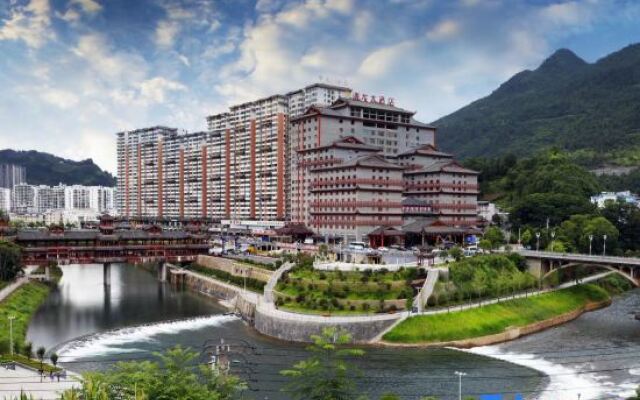 Yuanlong Hotel