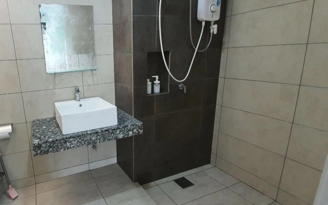 Miracle Homestay Group Traveller PG Sentral