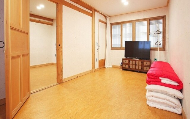 Jeonju Sarangnamoo Pension