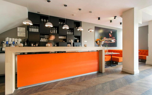 The Amsterdam Canal Hotel