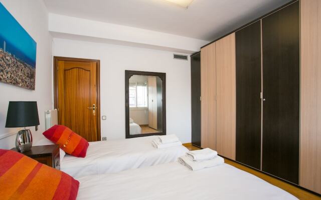 Modern Penthouse Near Sagrada Familia With Terrace