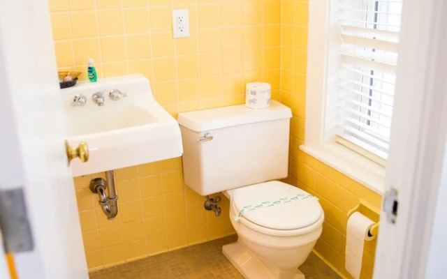 Providence Manor House Bed & Breakfast