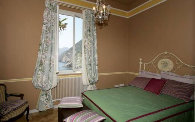 The Honeymooners’ Paradise Suite